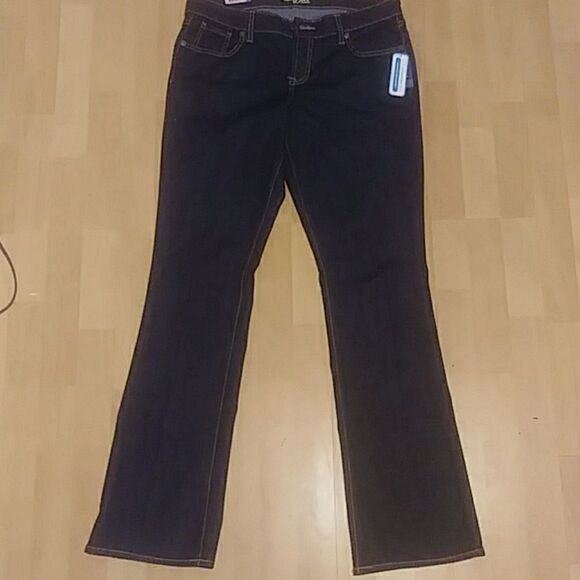 Old Navy Denim - NWT Diva Jeans